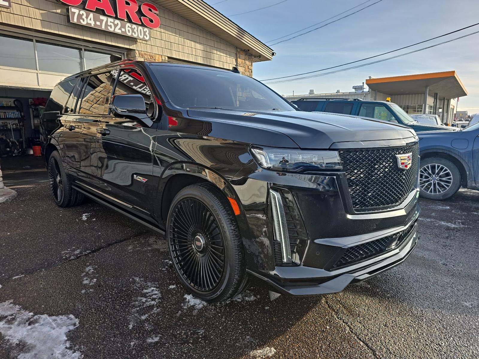 2023 Cadillac Escalade ESV V-Series AWD