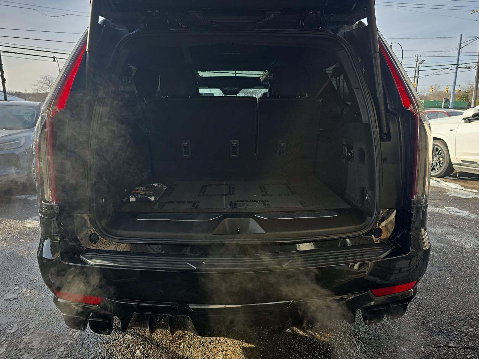 2023 Cadillac Escalade ESV V-Series AWD