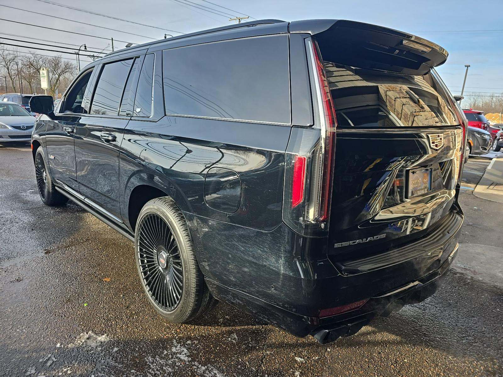 2023 Cadillac Escalade ESV V-Series AWD