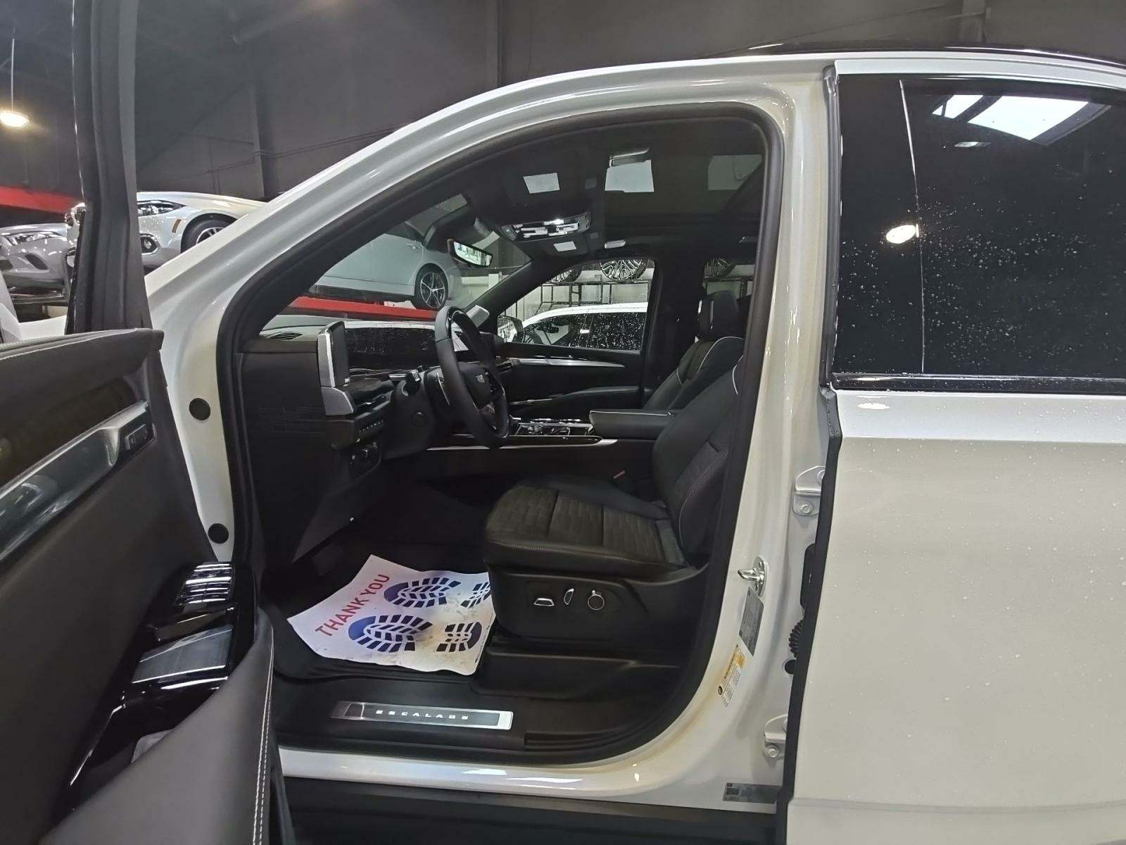 2025 Cadillac Escalade ESV Sport Platinum AWD