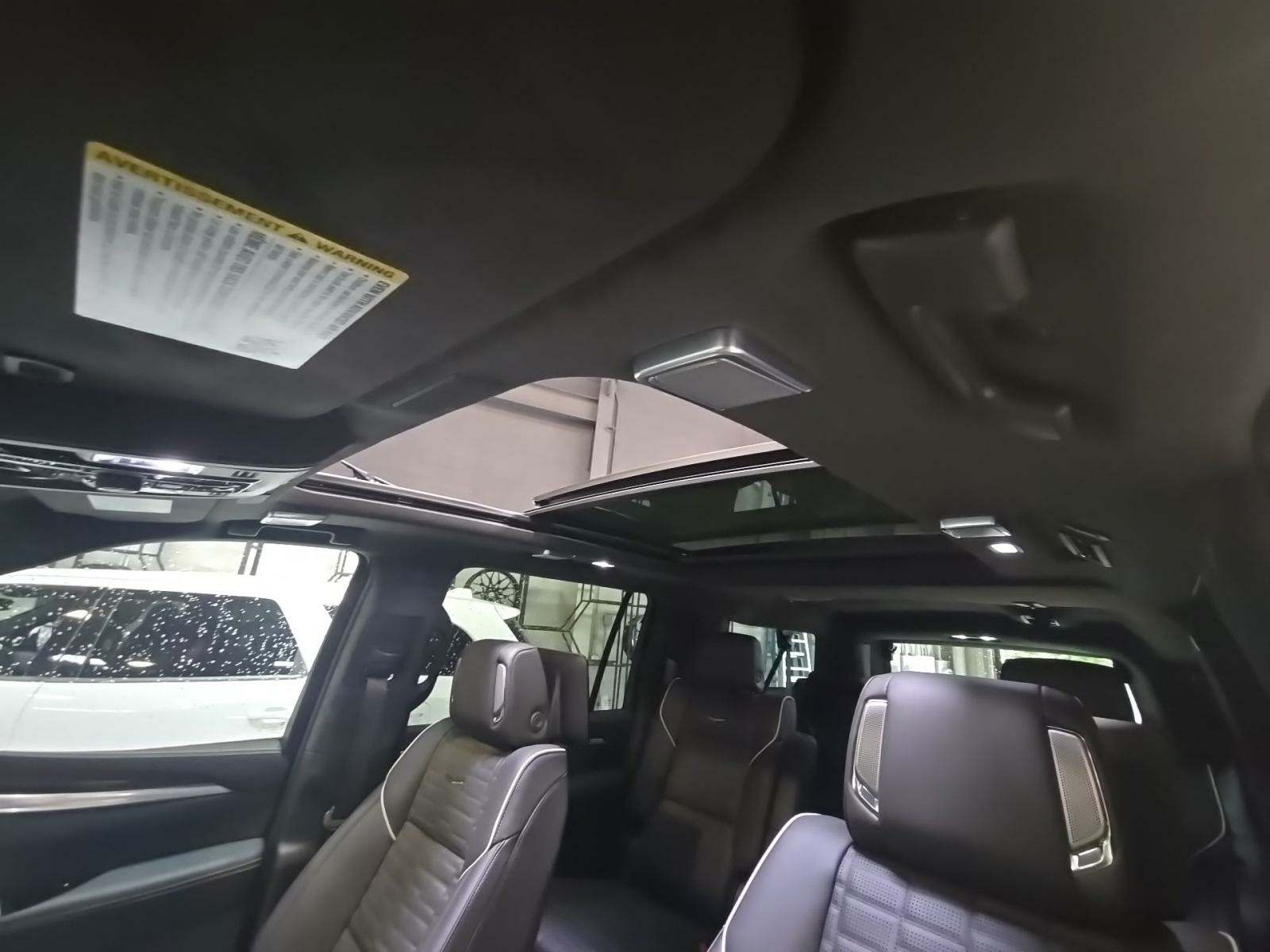 2025 Cadillac Escalade ESV Sport Platinum AWD