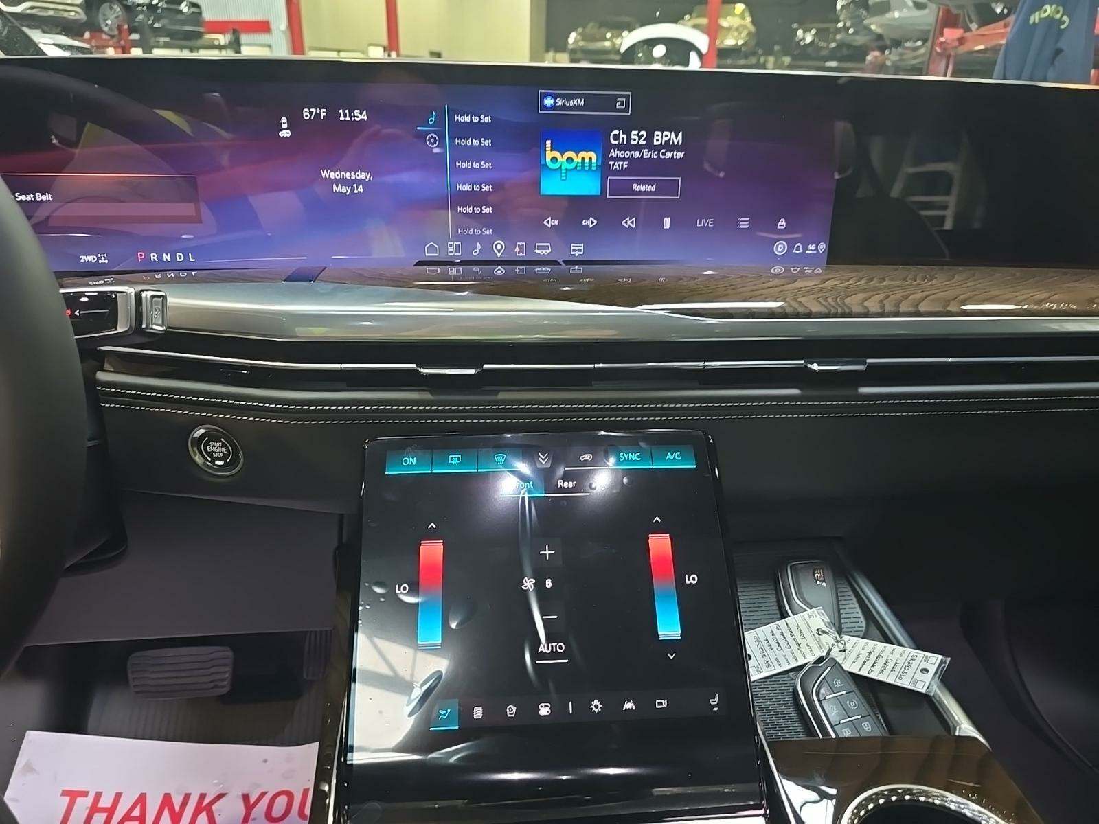 2025 Cadillac Escalade ESV Sport Platinum AWD