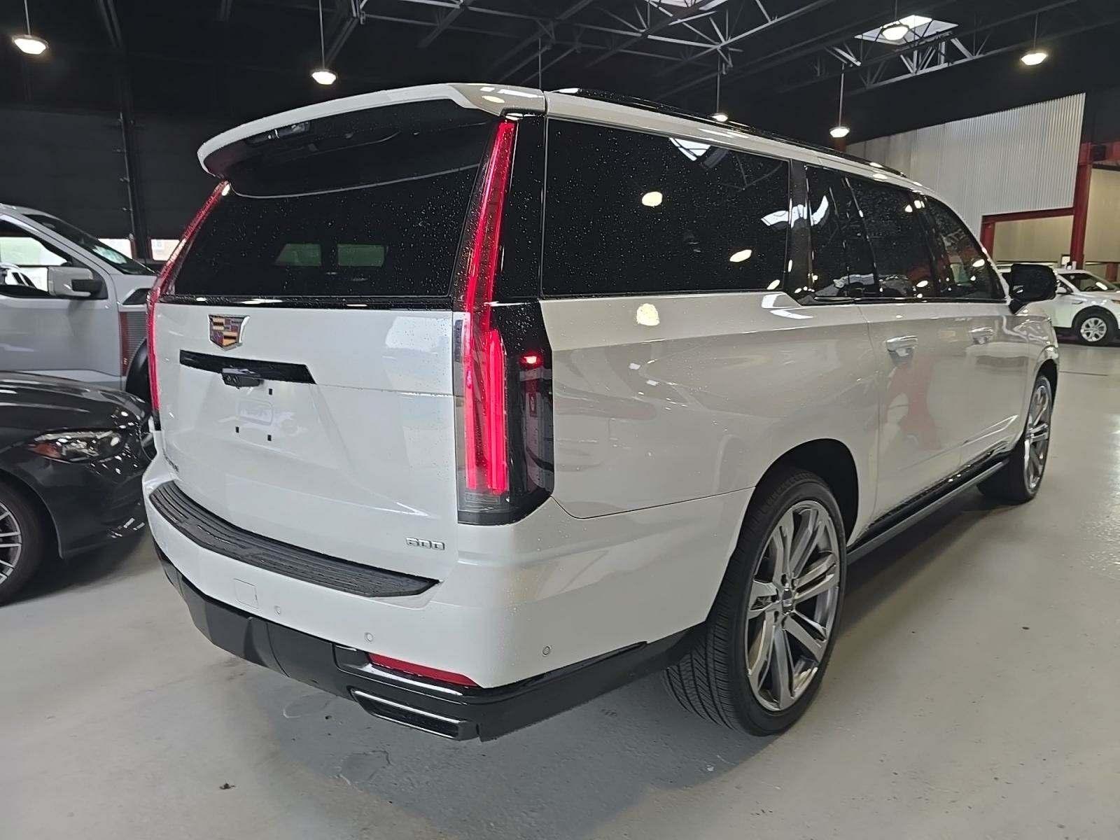 2025 Cadillac Escalade ESV Sport Platinum AWD
