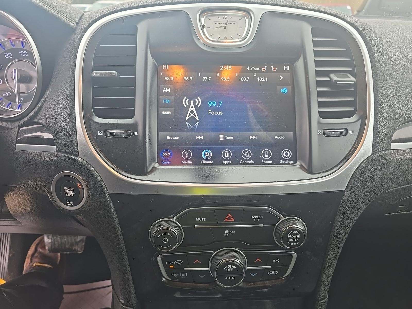 2018 Chrysler 300 Limited RWD