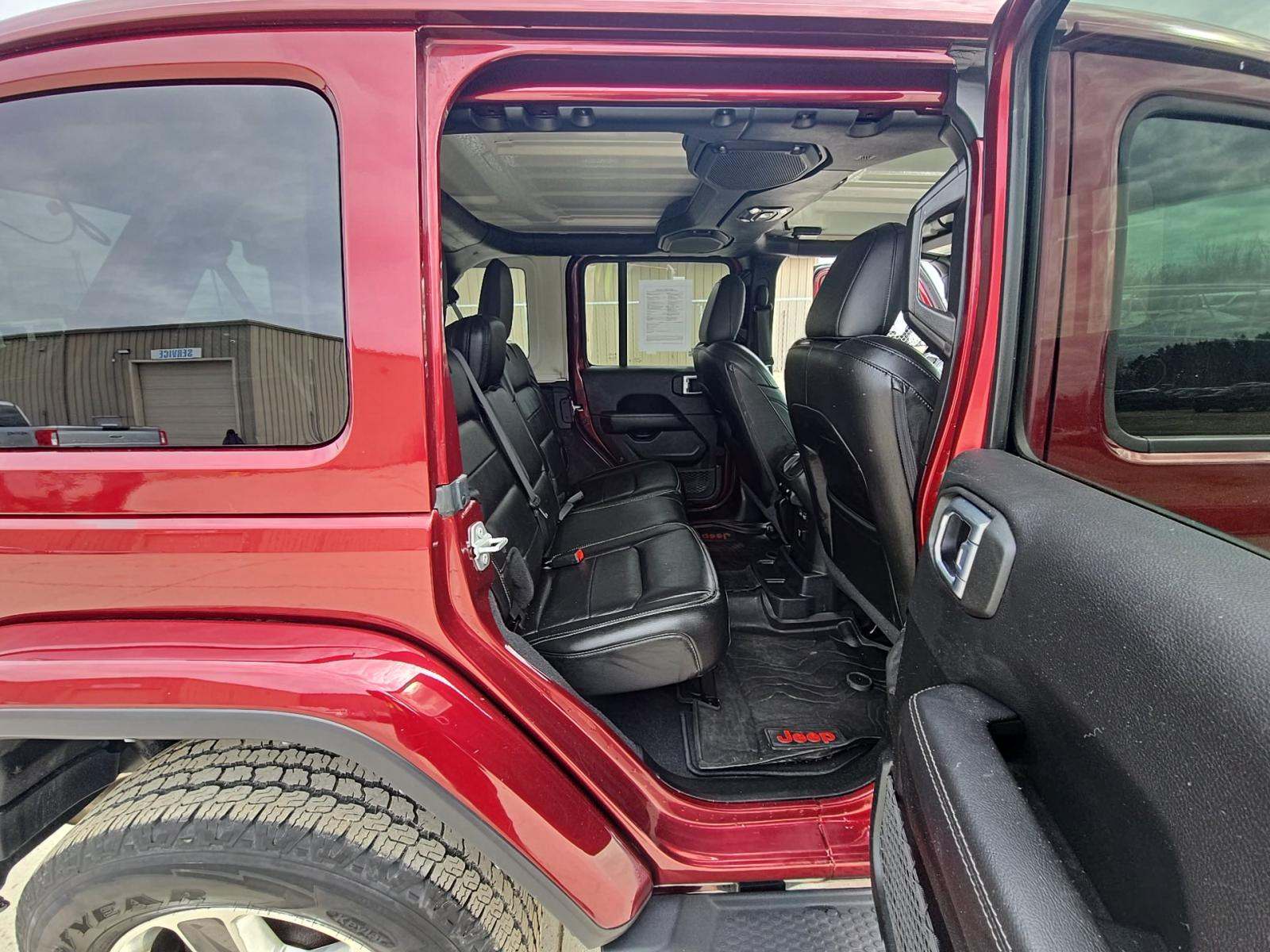 2021 Jeep Wrangler Unlimited Sahara AWD