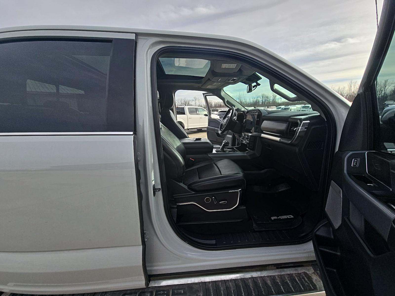 2023 Ford F-150 Hybrid Lariat AWD