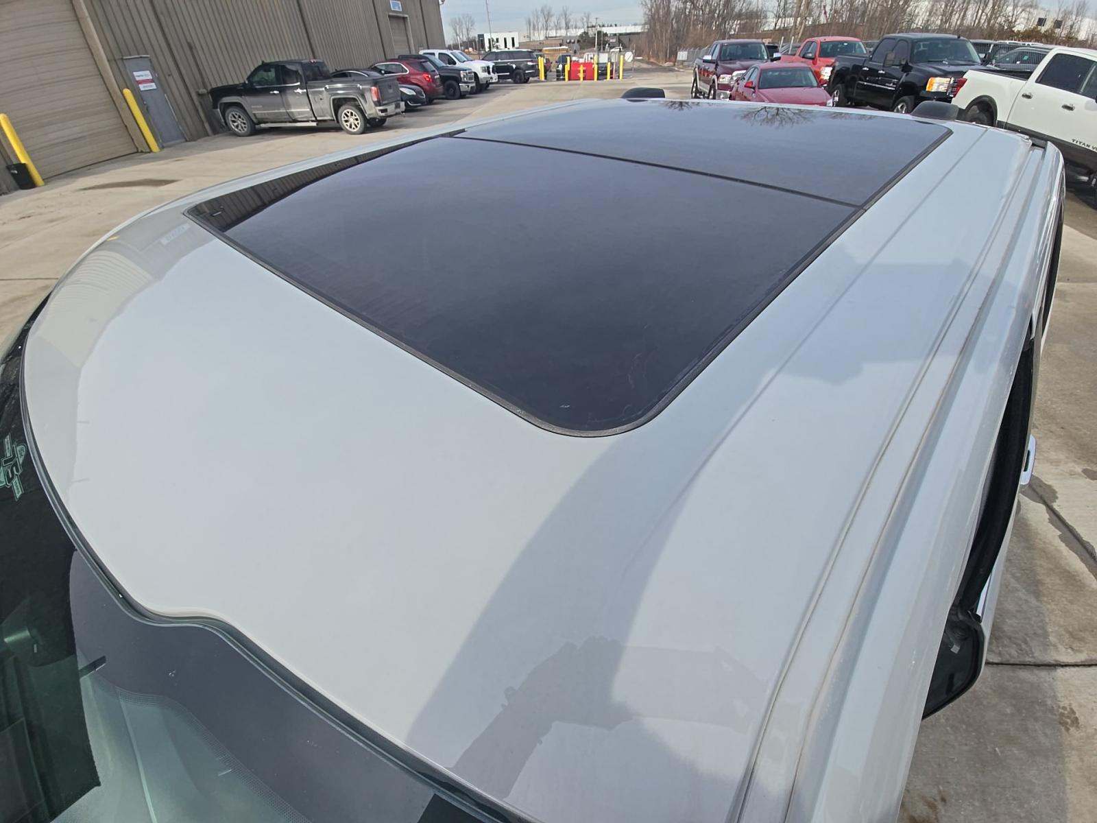 2023 Ford F-150 Hybrid Lariat AWD