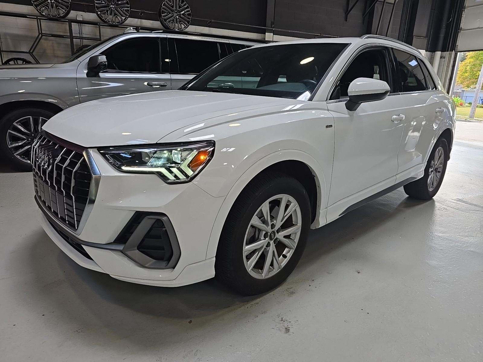 2023 Audi Q3 S line Premium