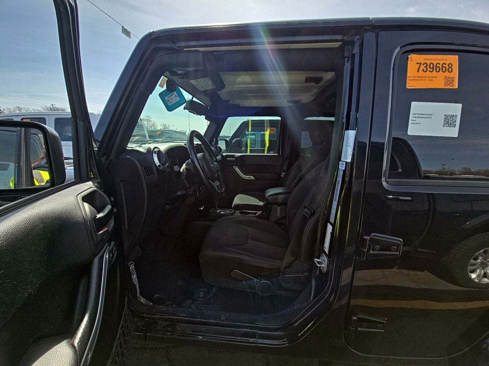 2017 Jeep Wrangler Unlimited Sahara AWD