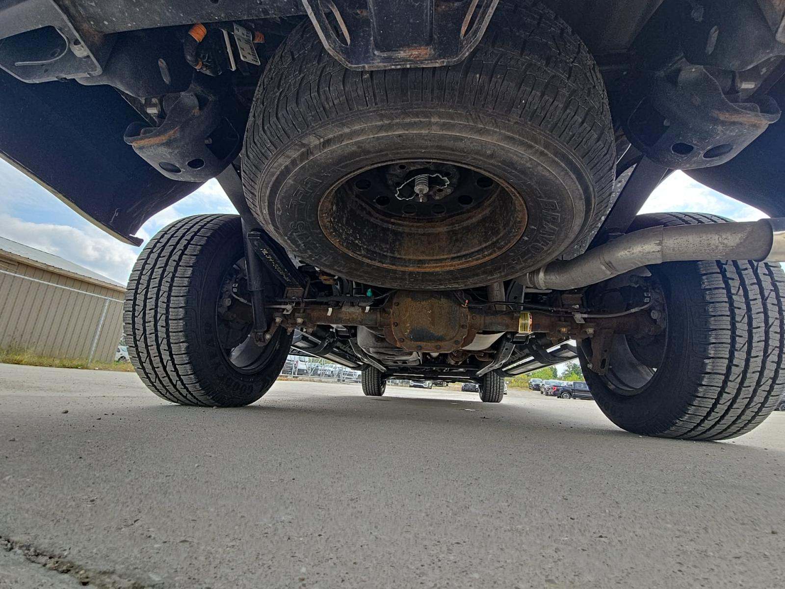 2023 Ford F-150 Lariat AWD