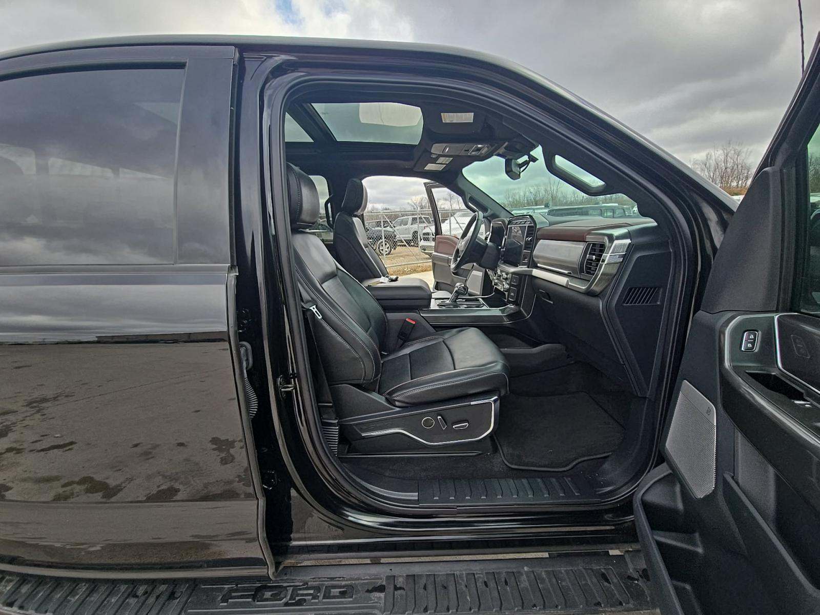 2023 Ford F-150 Lariat AWD