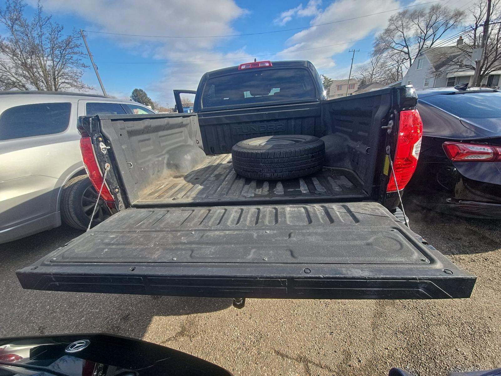 2021 Toyota Tundra SR5 AWD