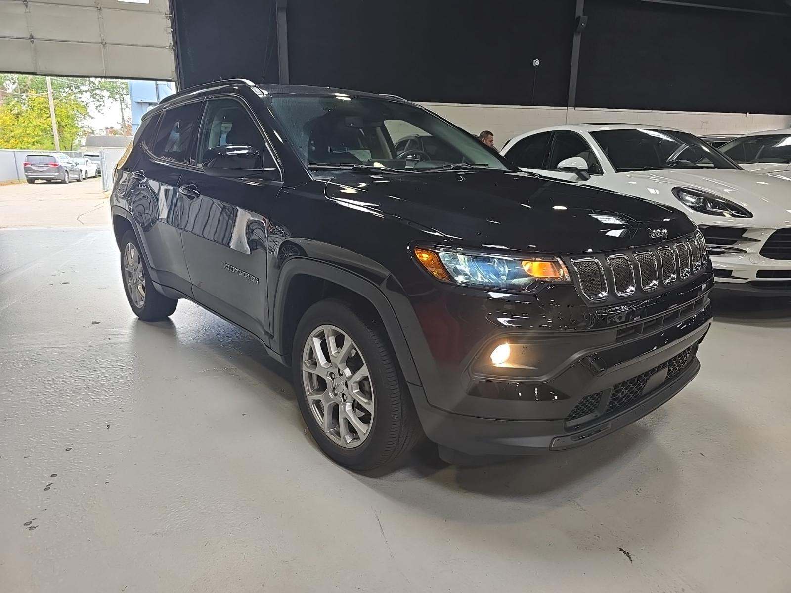 2022 Jeep Compass Latitude Lux AWD