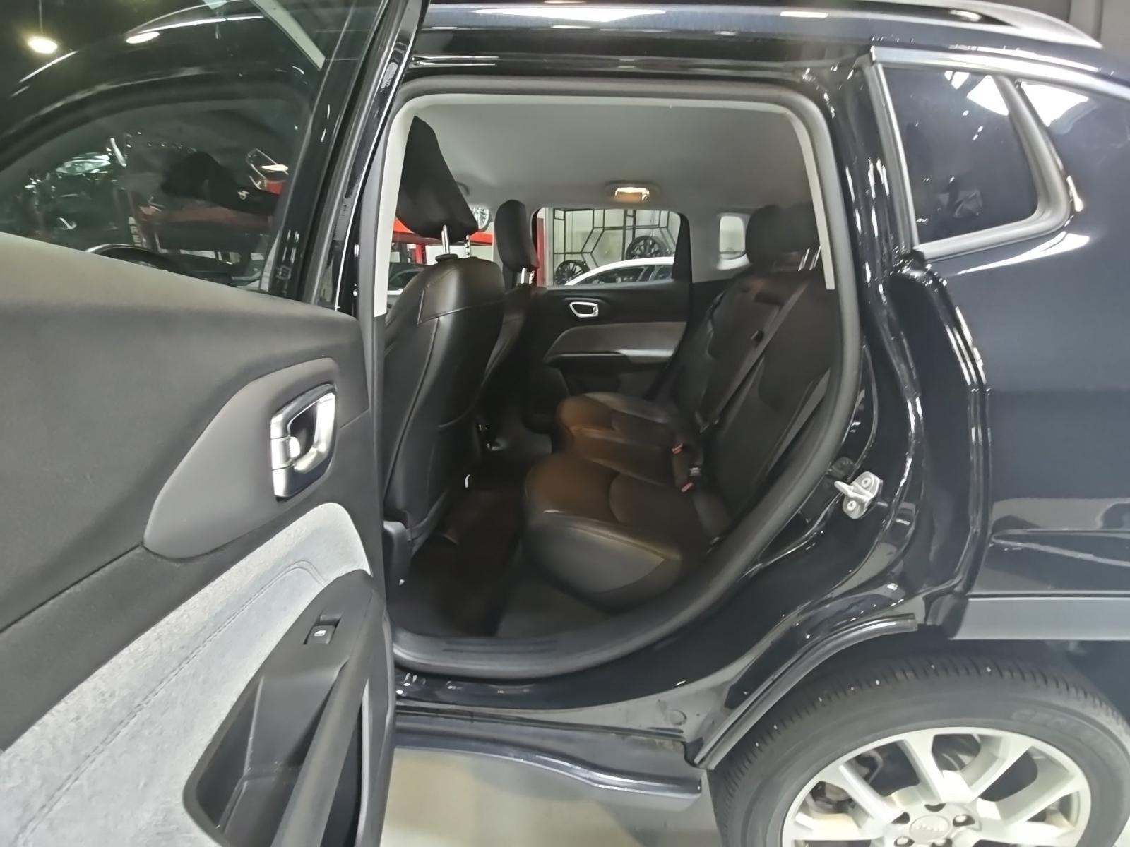 2022 Jeep Compass Latitude Lux AWD