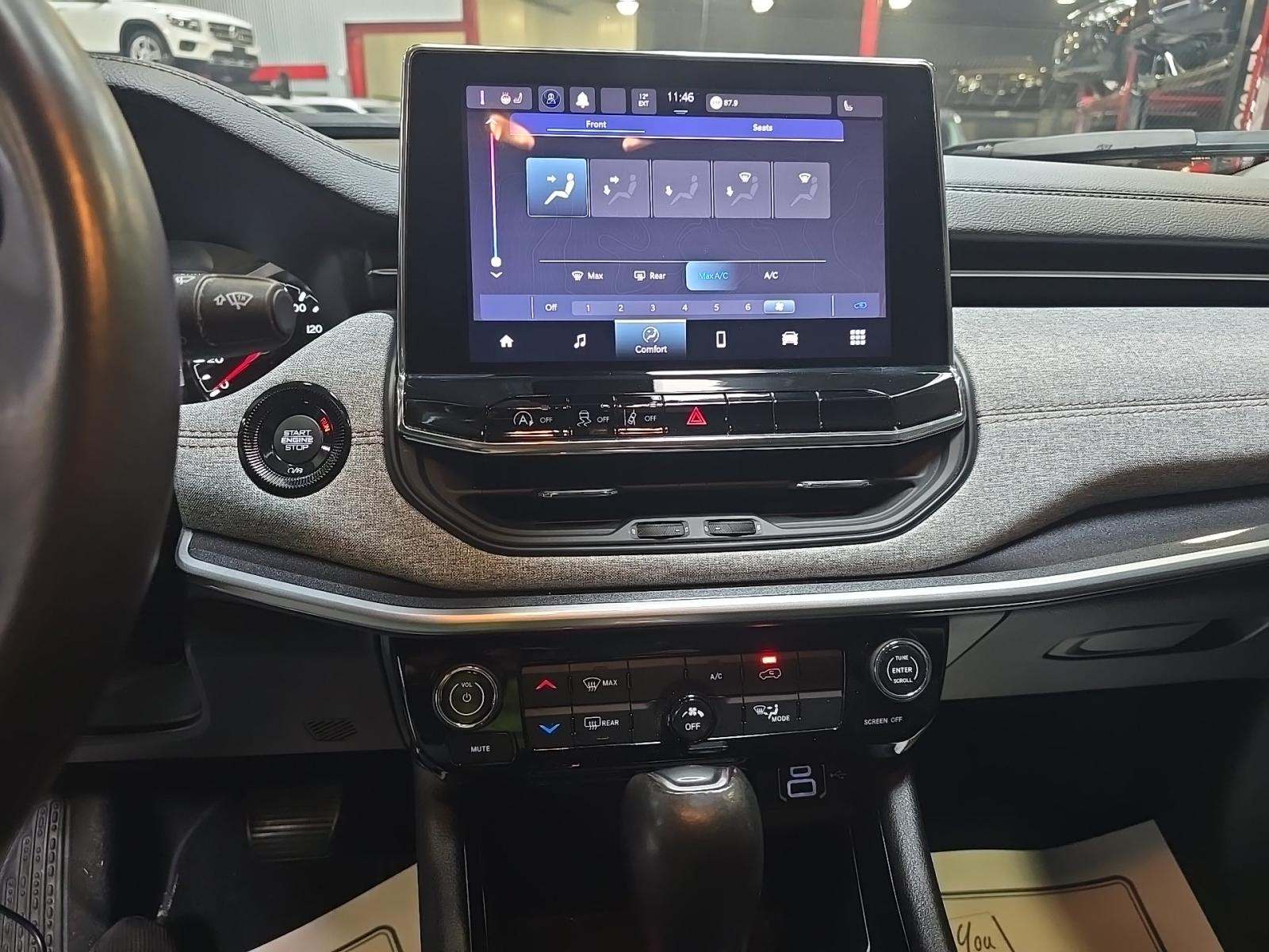 2022 Jeep Compass Latitude Lux AWD