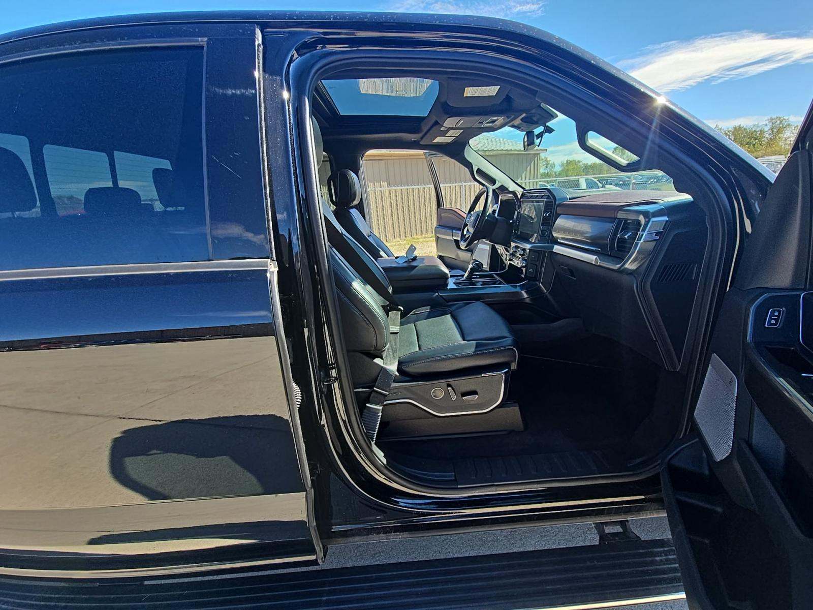 2023 Ford F-150 Lariat AWD