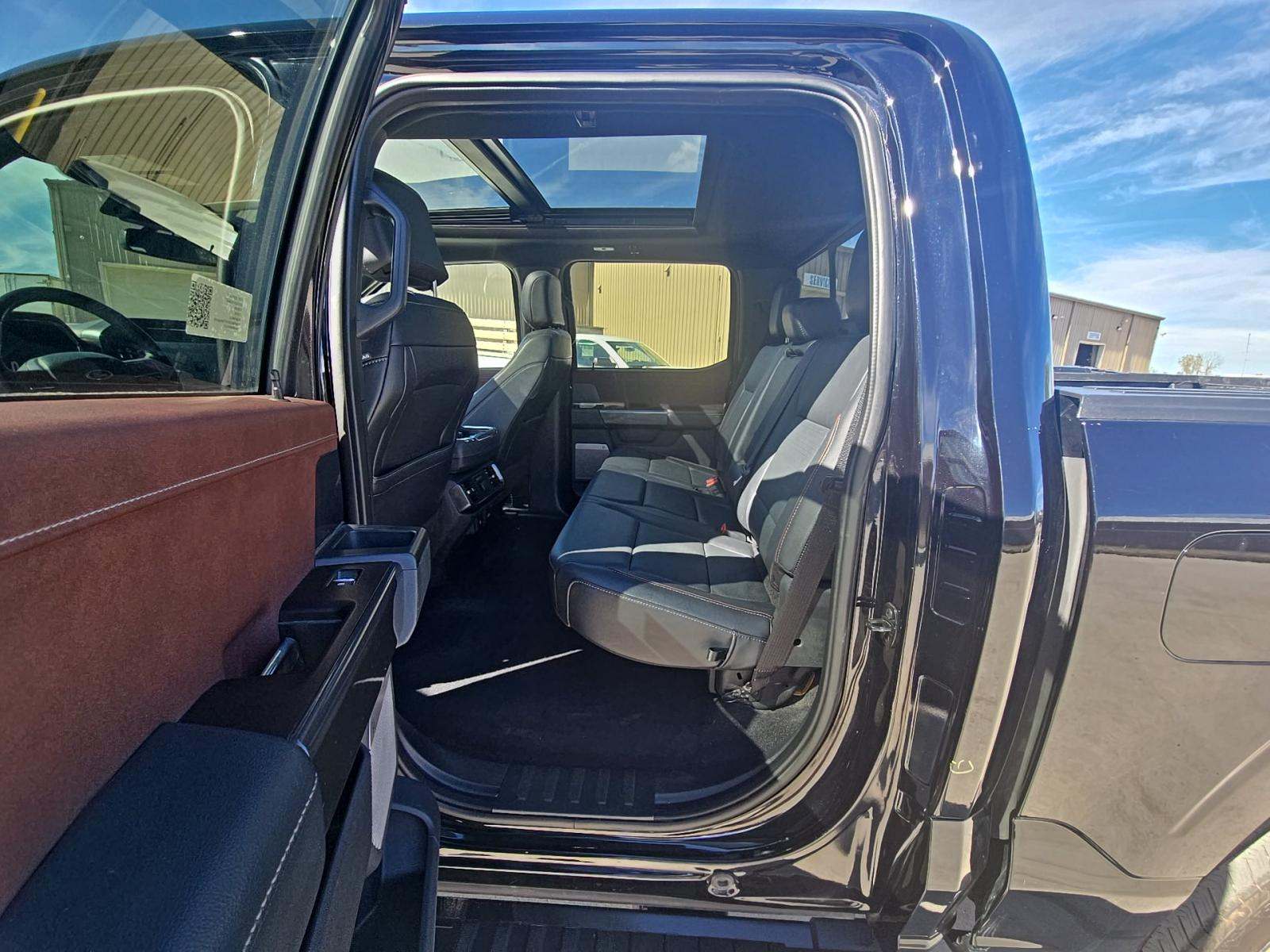 2023 Ford F-150 Lariat AWD