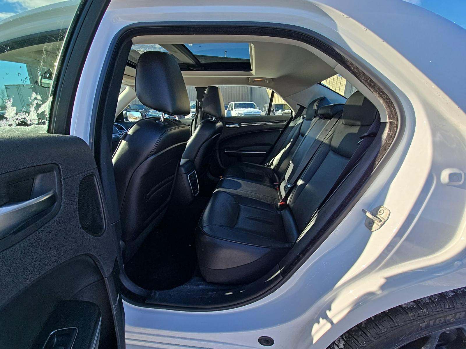 2023 Chrysler 300 Touring L AWD