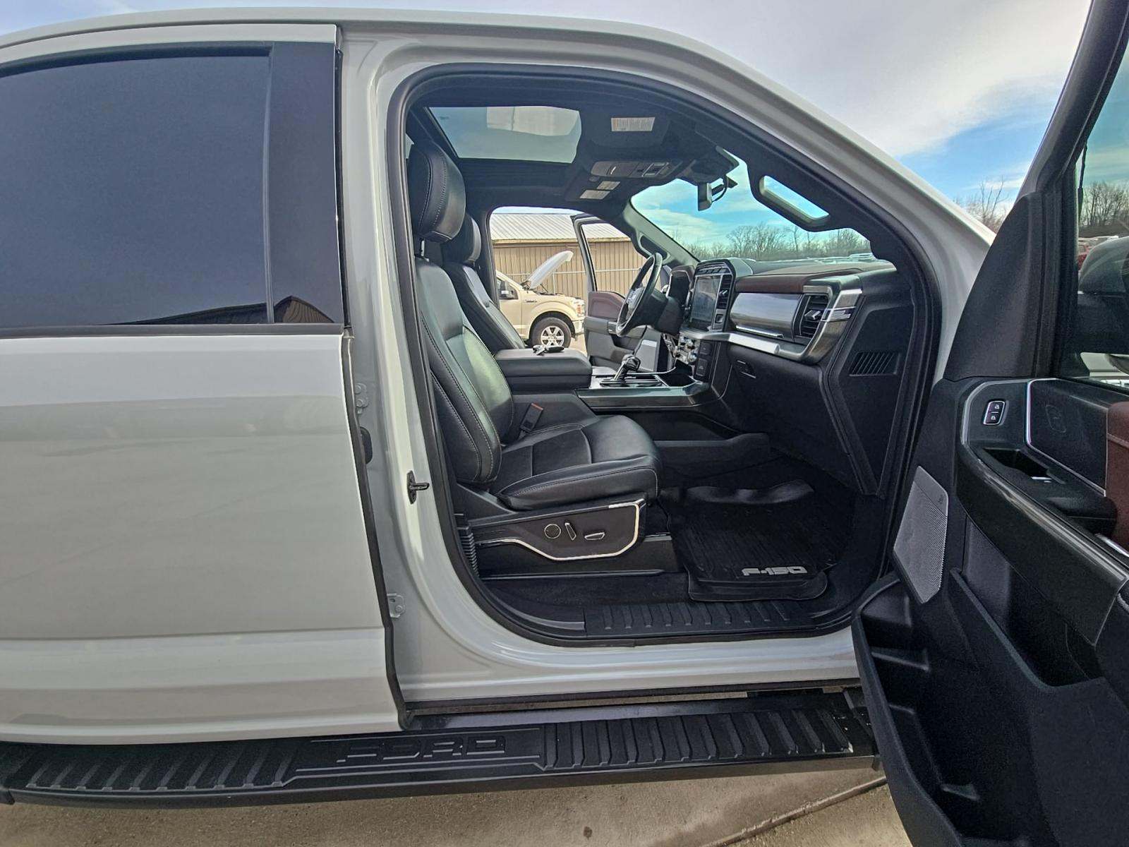 2023 Ford F-150 Lariat AWD