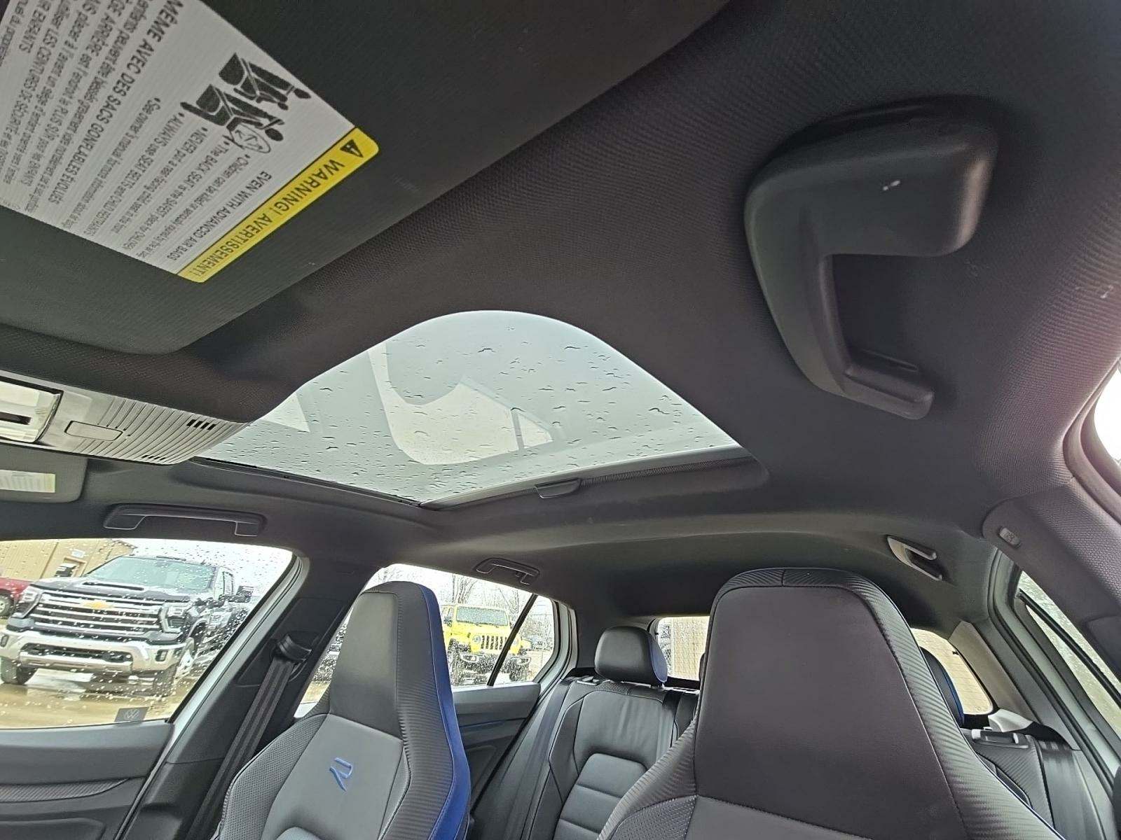 2023 Volkswagen Golf R Base AWD