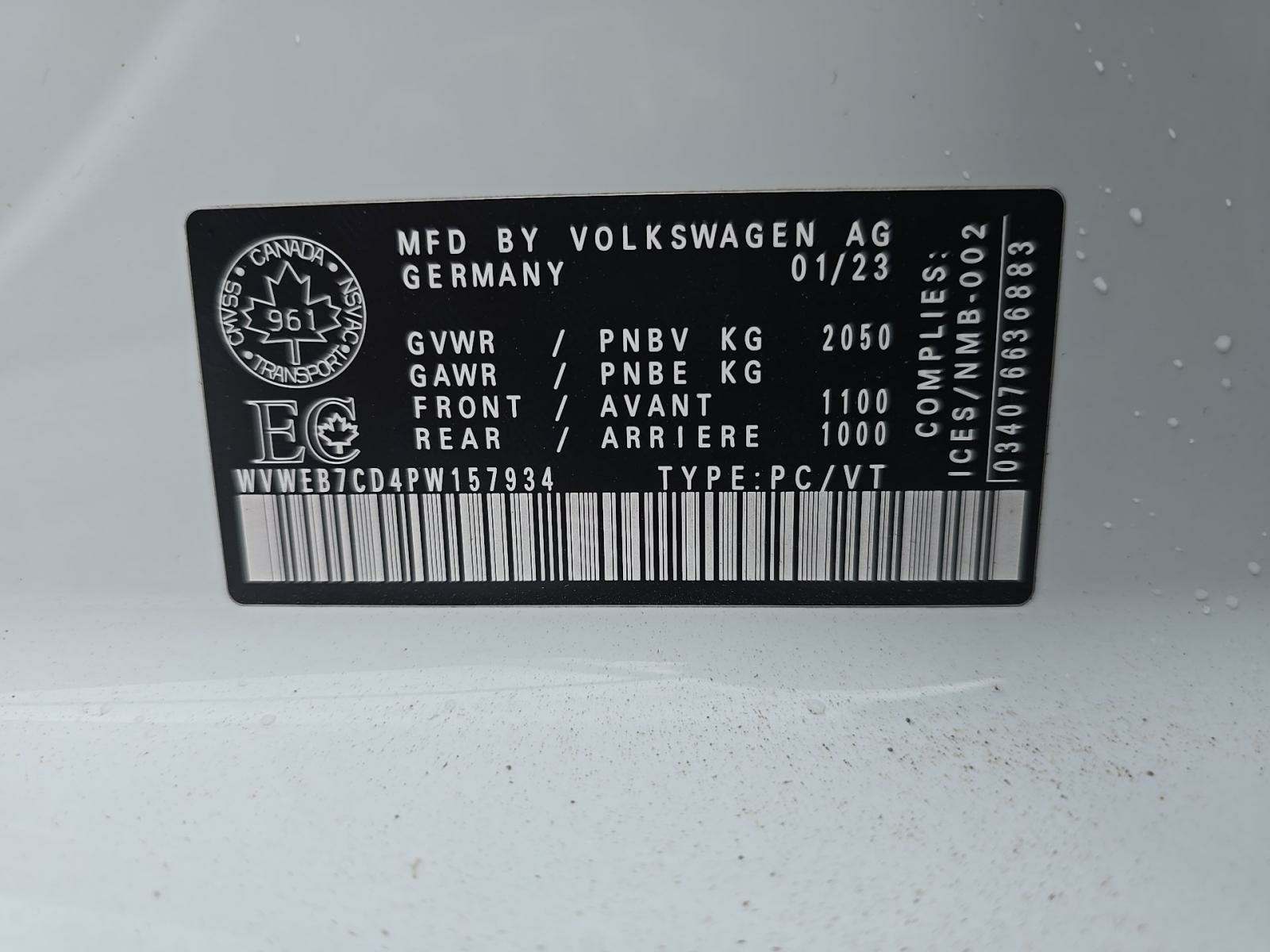 2023 Volkswagen Golf R Base AWD