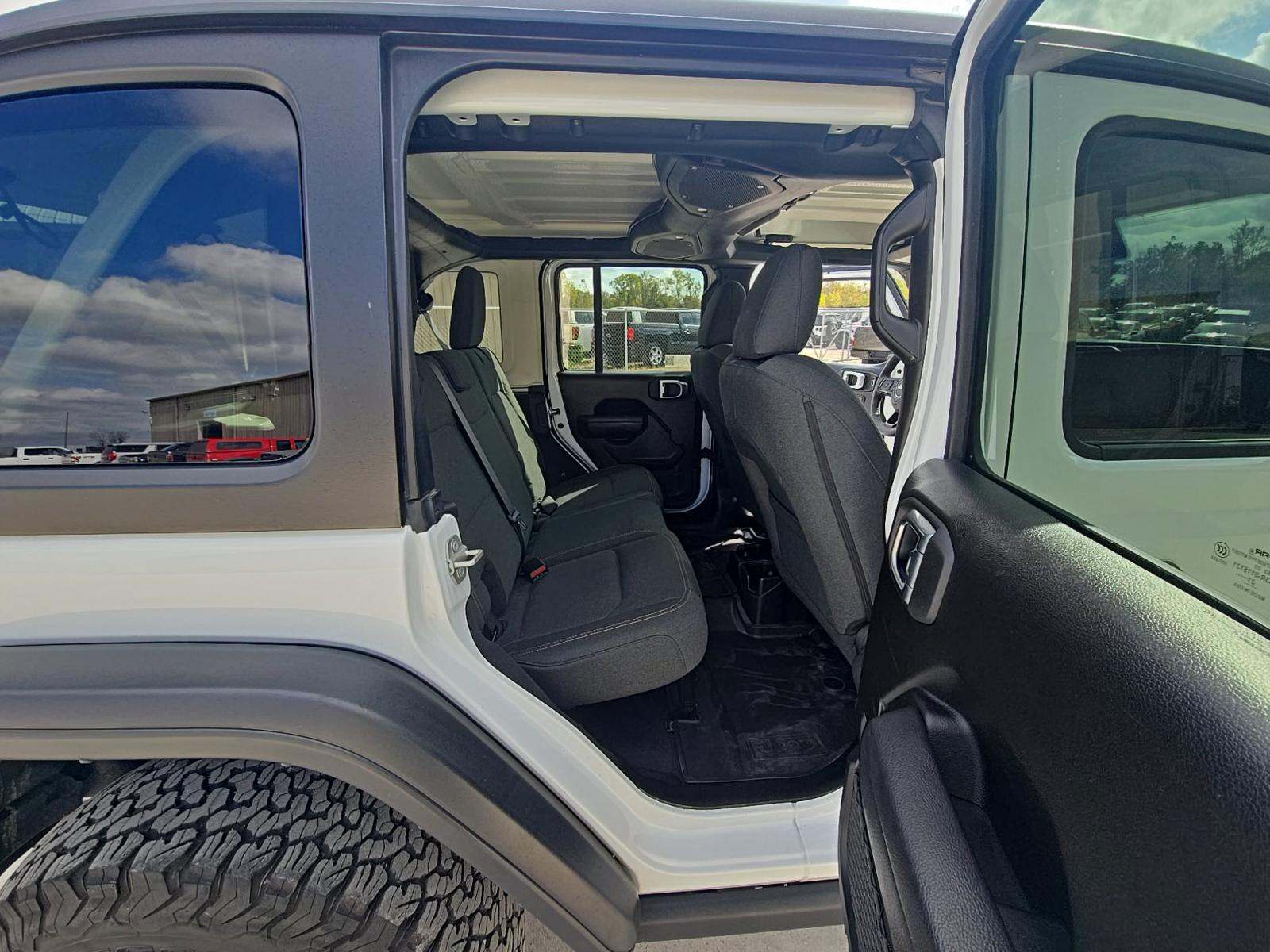 2024 Jeep Wrangler Willys AWD