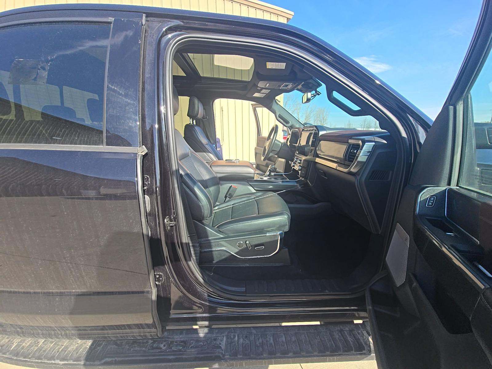 2023 Ford F-150 Lariat AWD