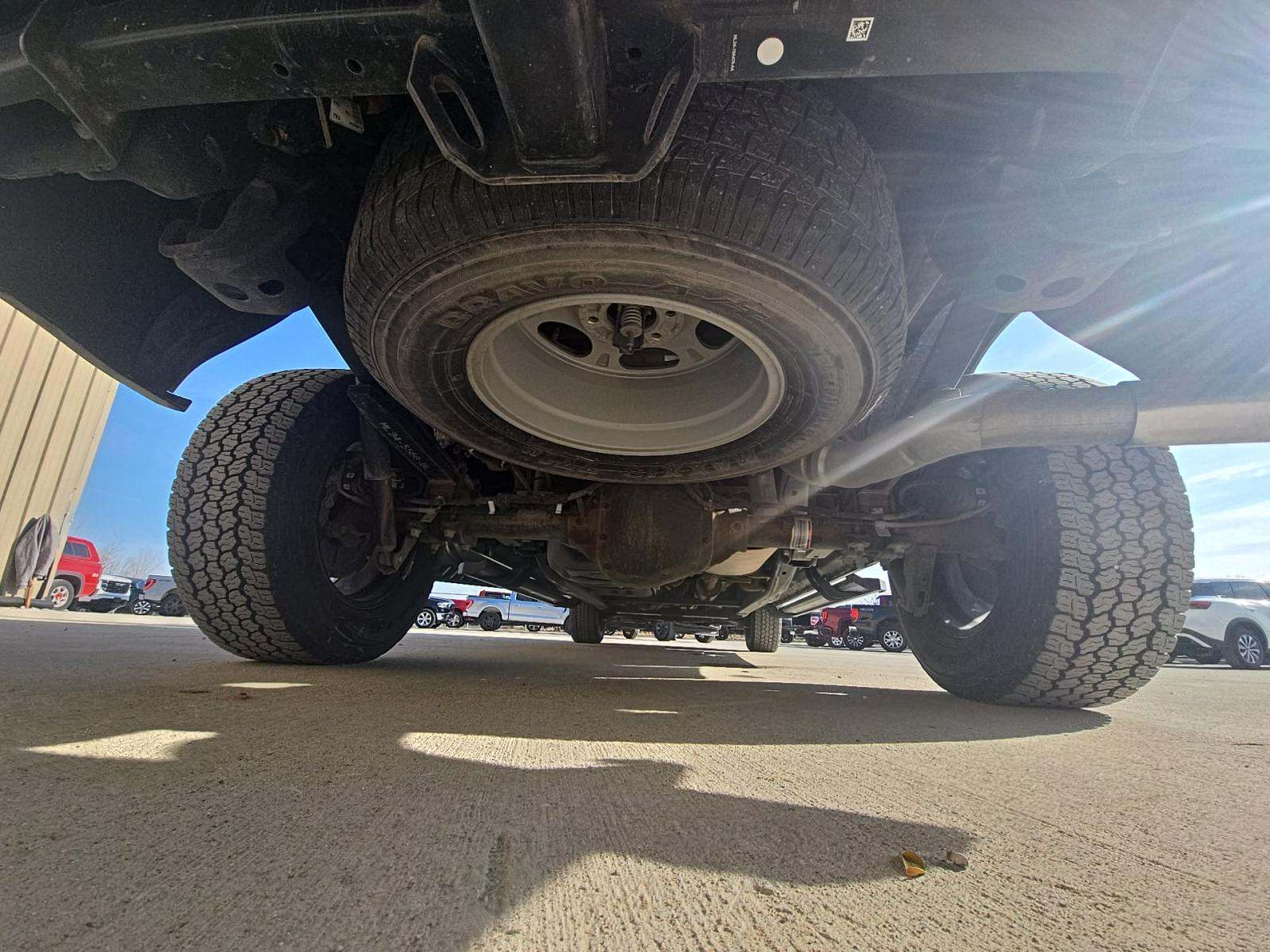 2023 Ford F-150 Lariat AWD