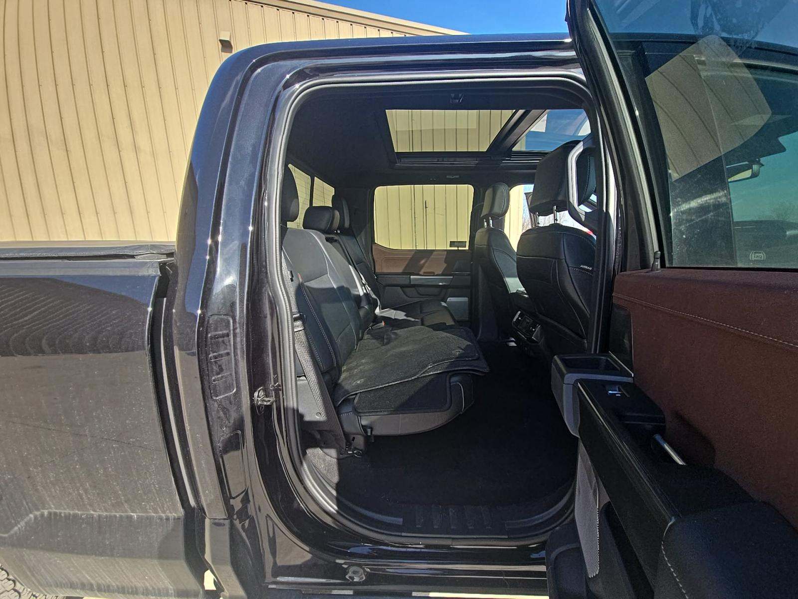 2023 Ford F-150 Lariat AWD