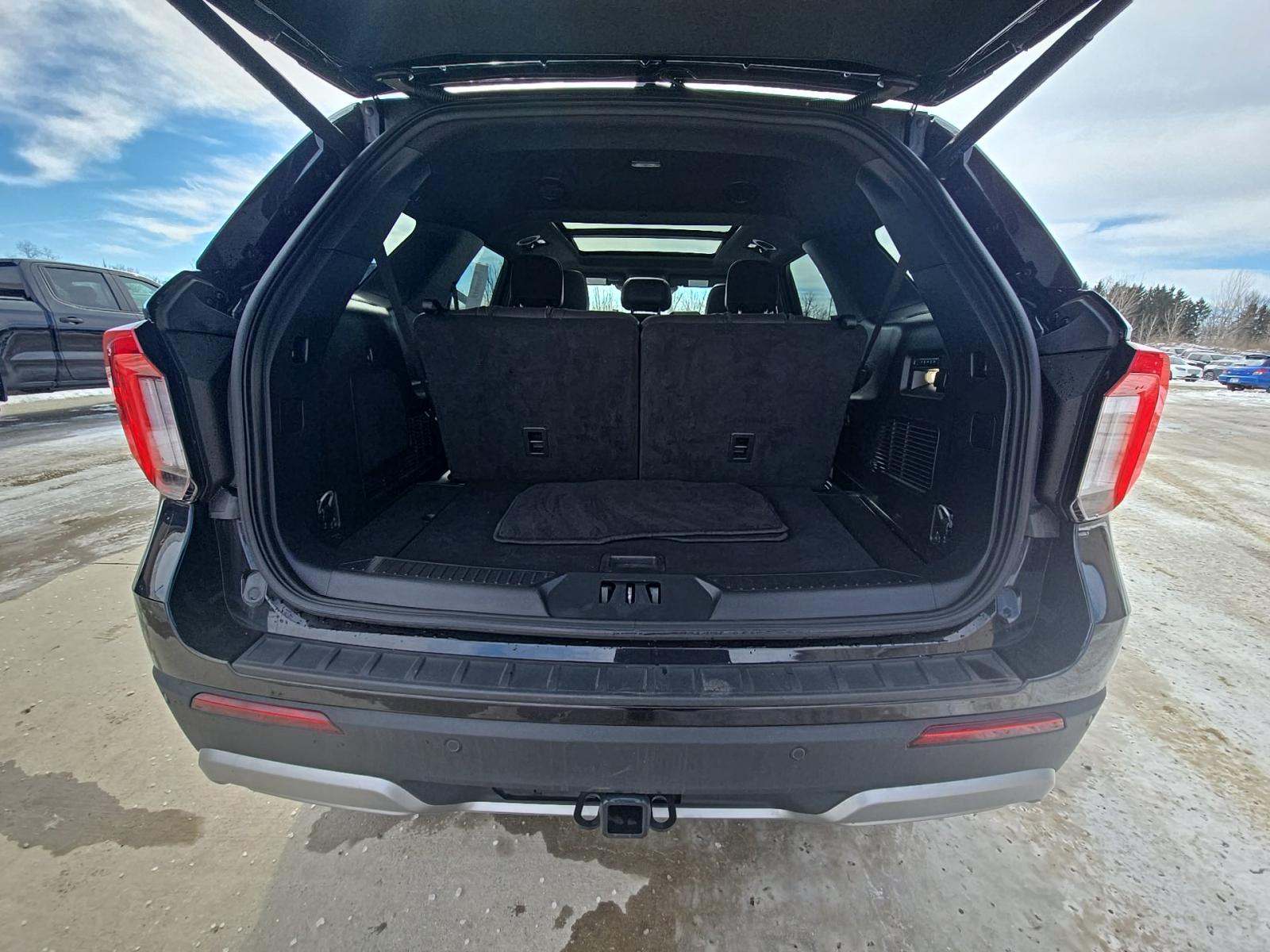 2025 Ford Explorer Platinum AWD