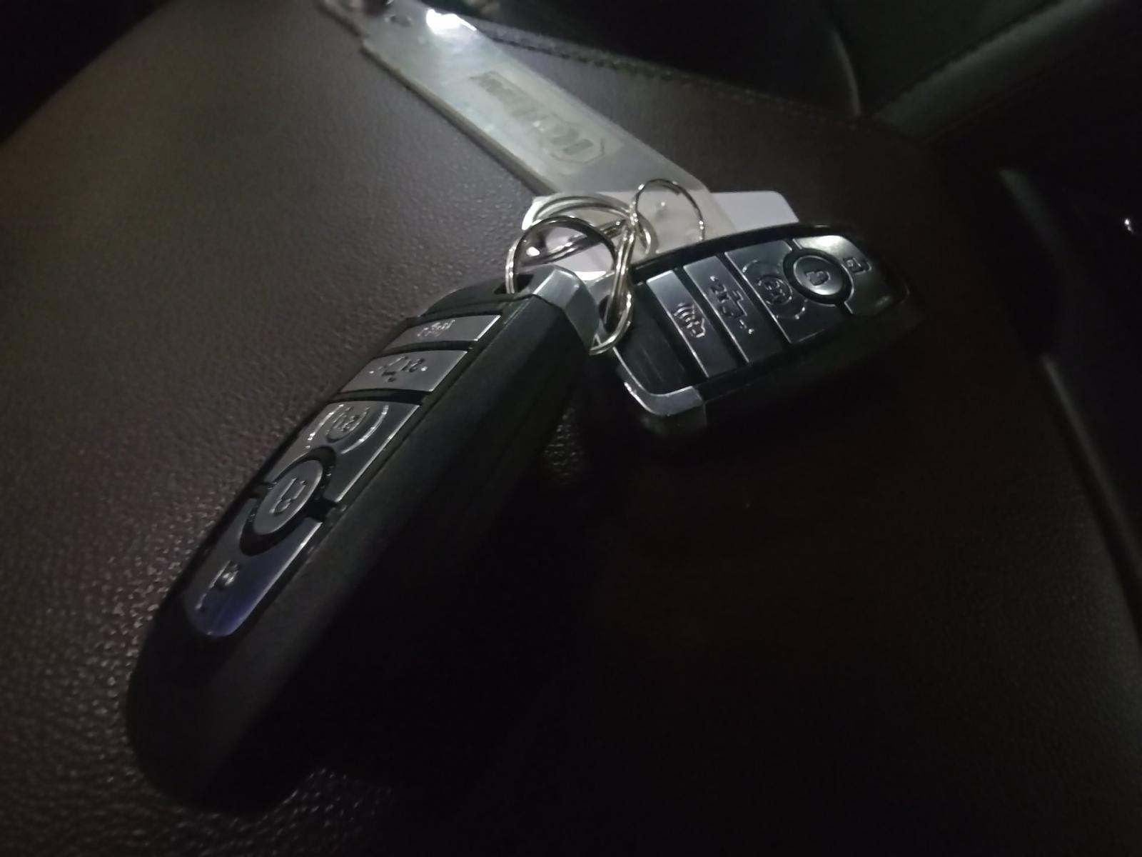 2023 Ford F-150 Lariat AWD