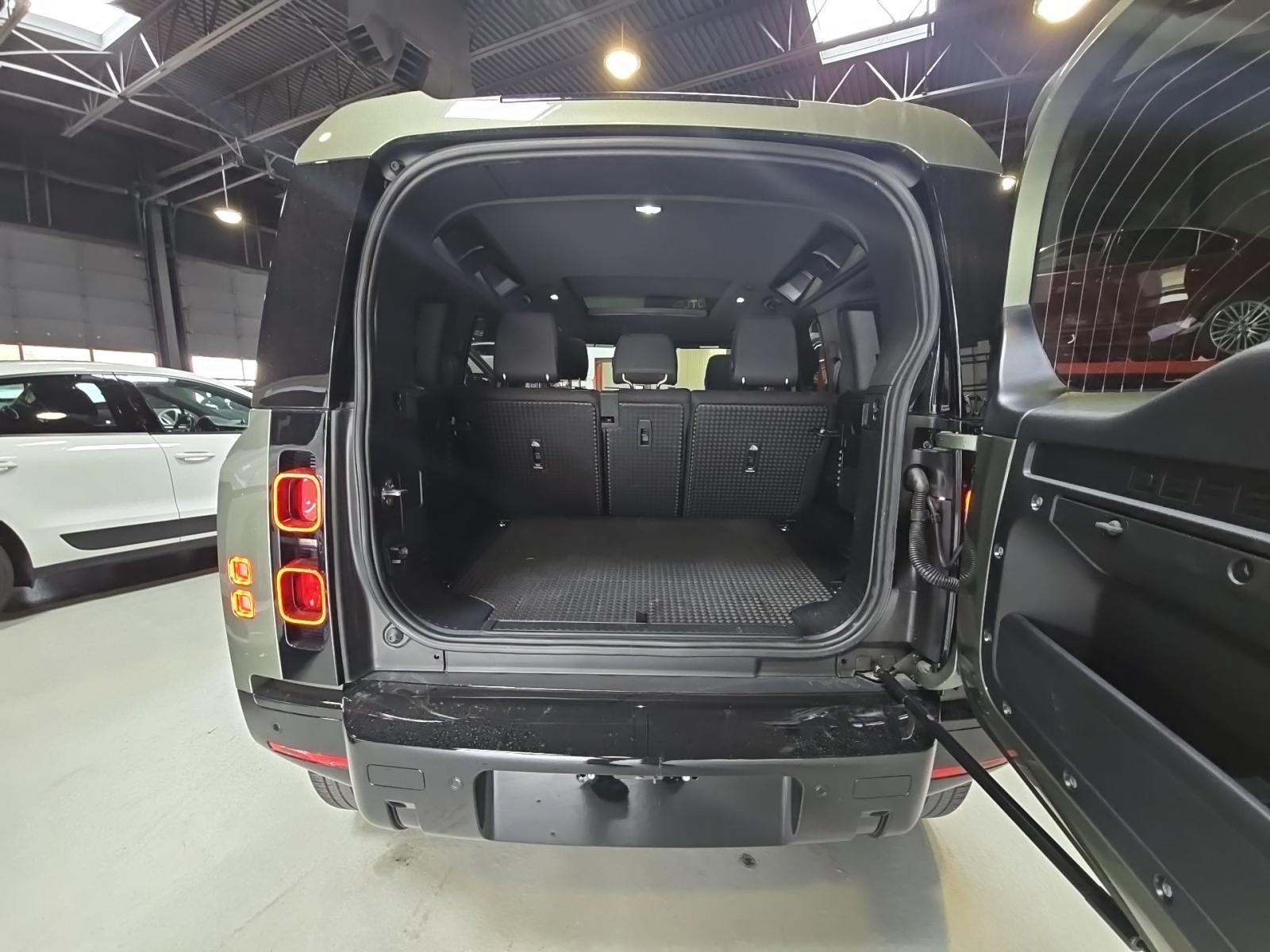 2025 Land Rover Defender 110 S AWD