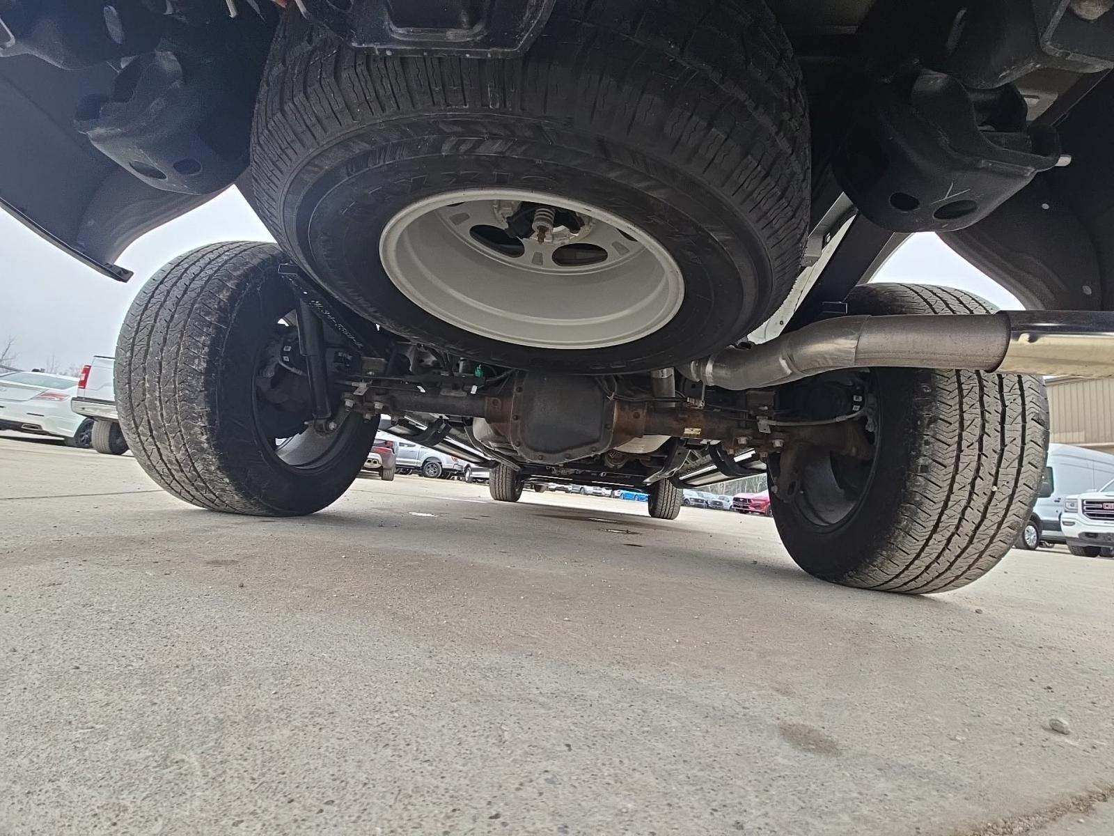 2023 Ford F-150 Lariat AWD