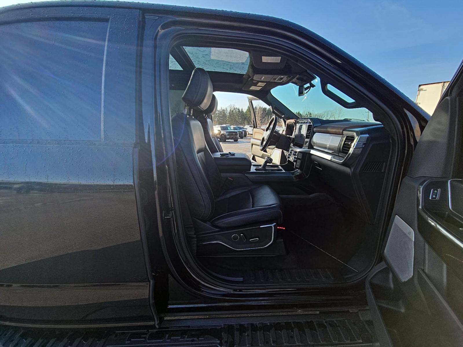 2023 Ford F-150 Lariat AWD