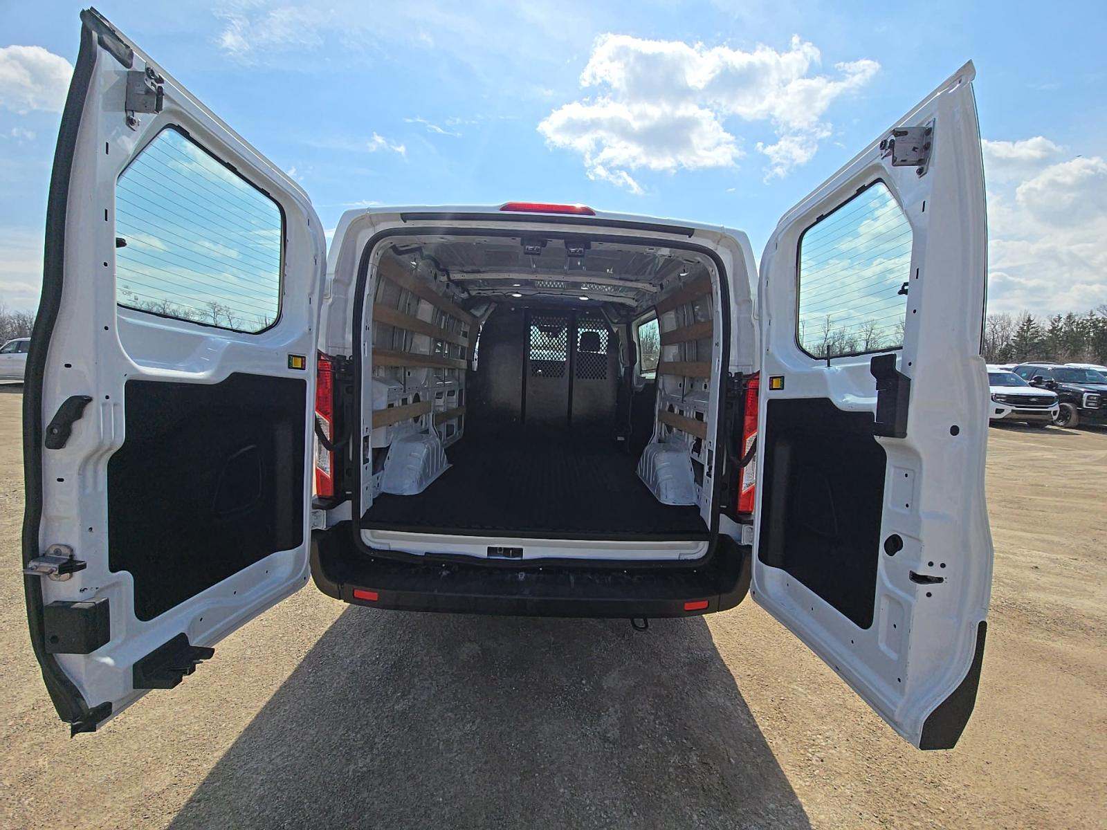FORD TRANSIT 250 - 9