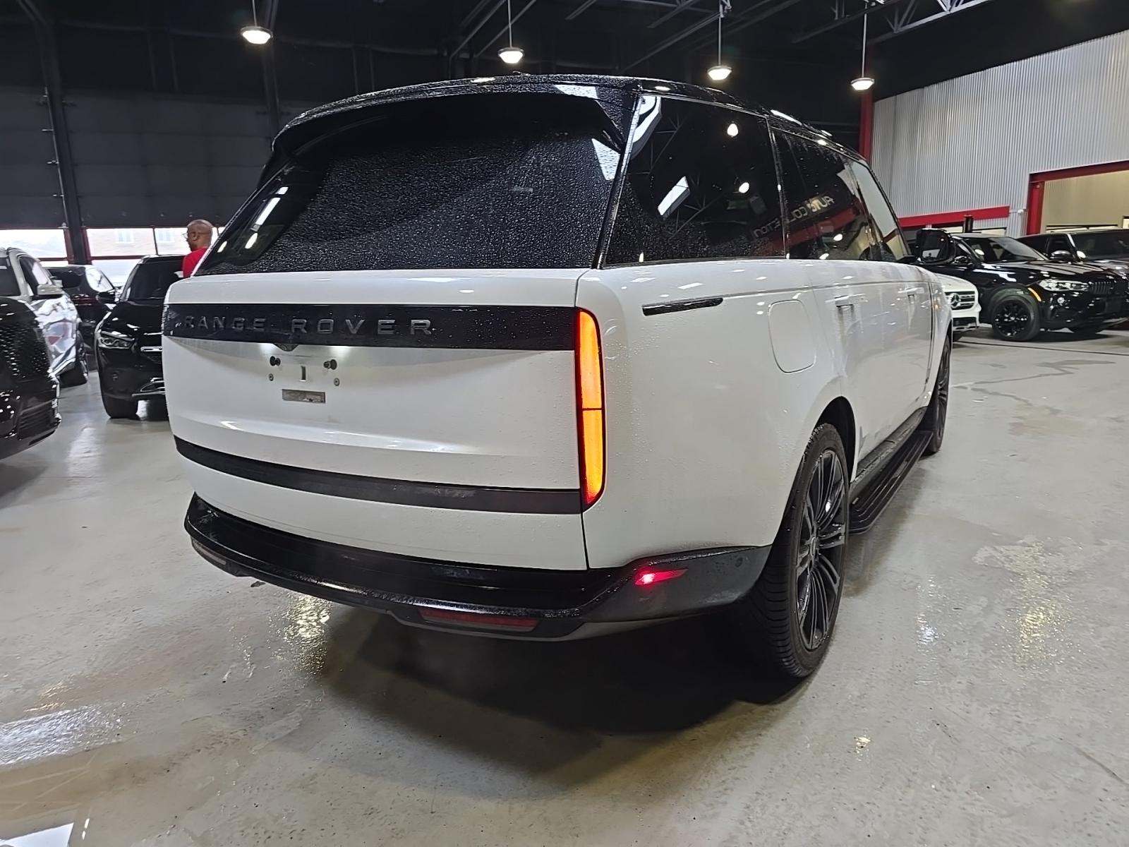 2024 Land Rover Range Rover Autobiography LWB AWD