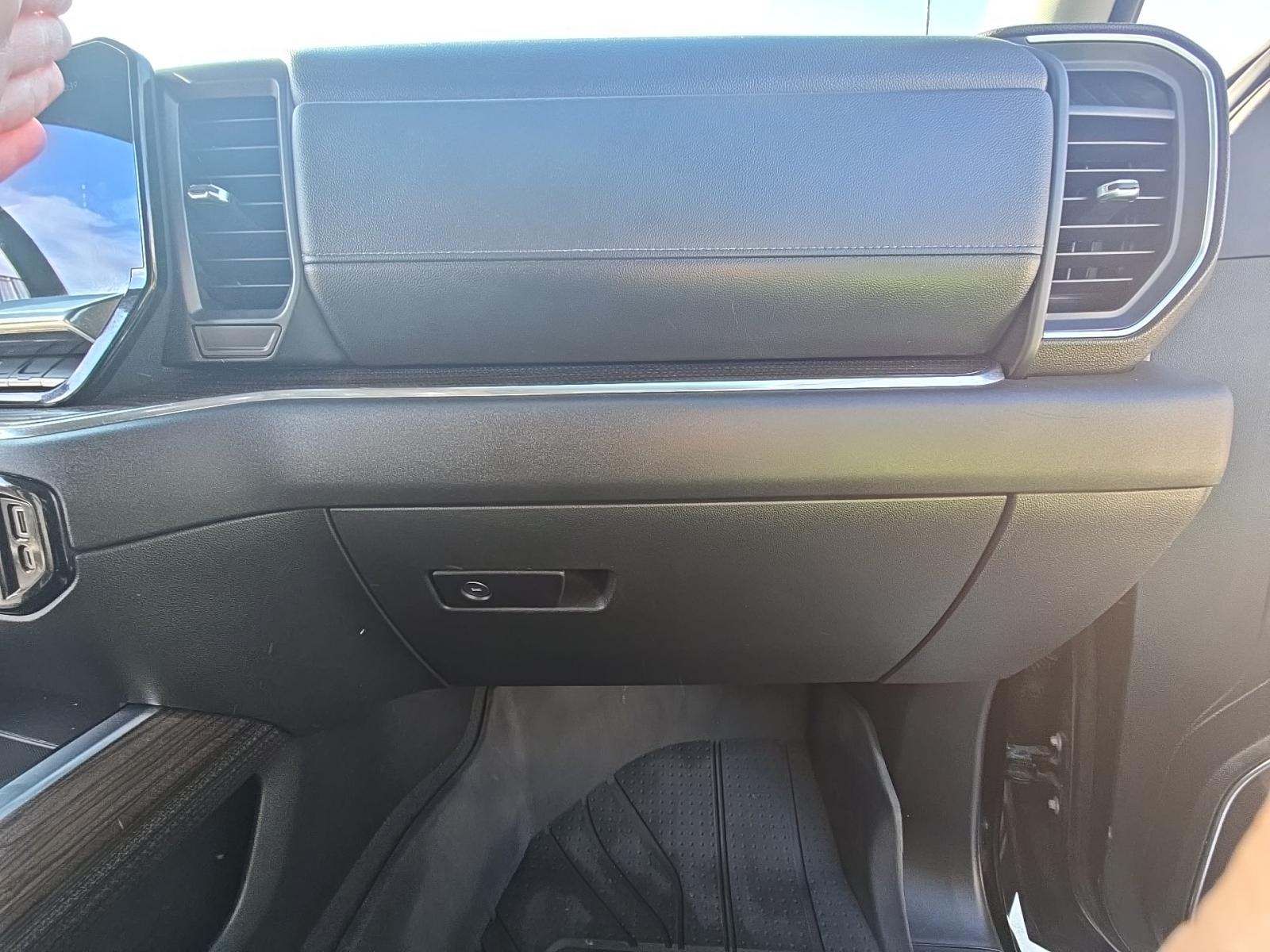 2023 Chevrolet Silverado 1500 RST AWD