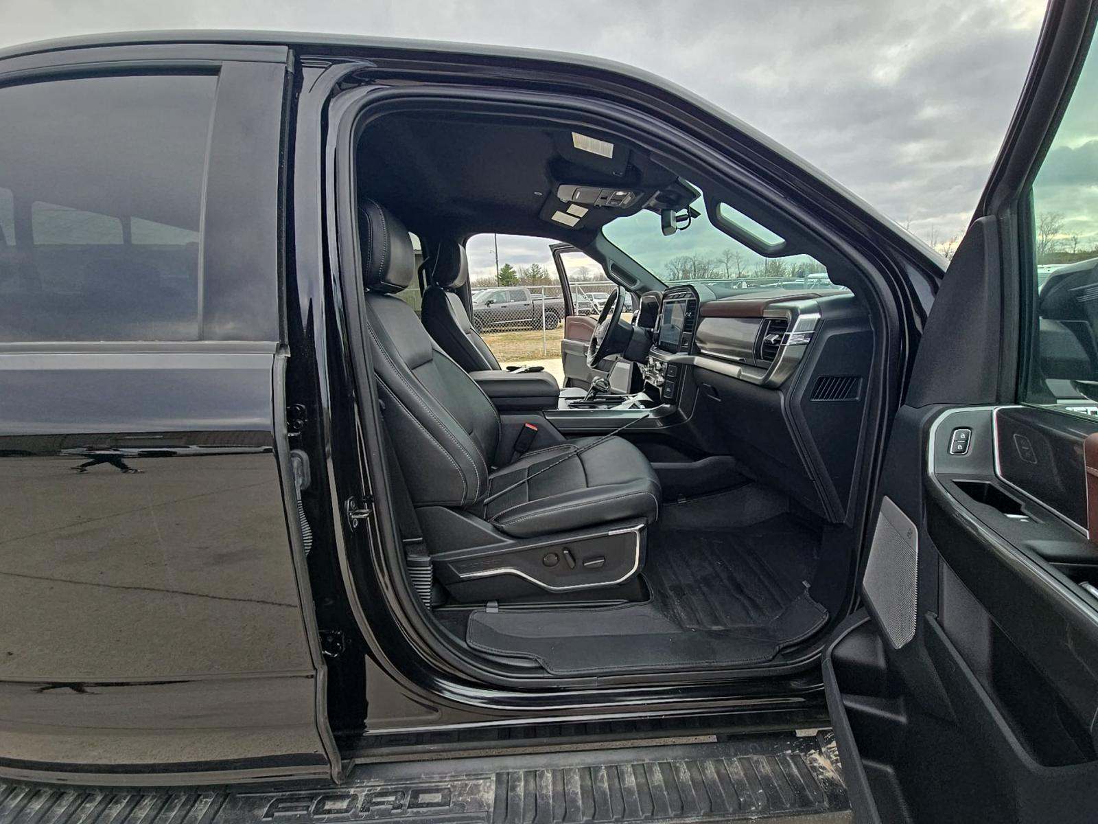 2023 Ford F-150 Lariat AWD