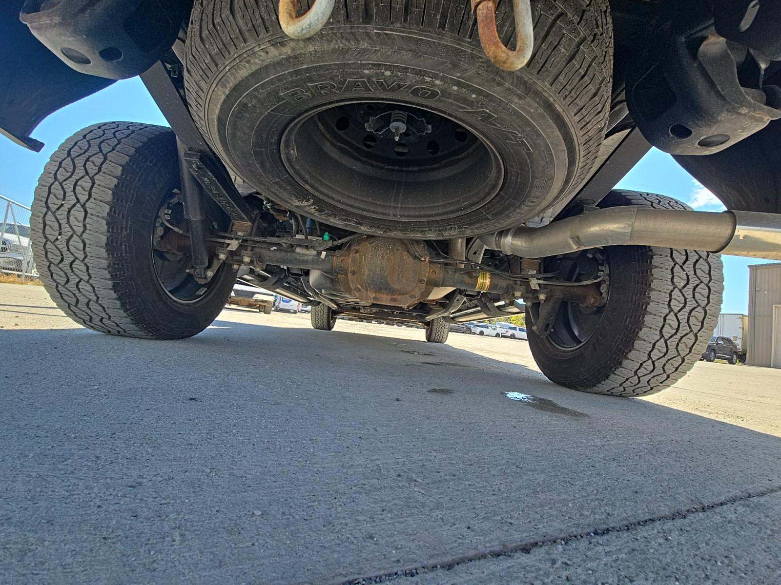 2023 Ford F-150 Lariat AWD