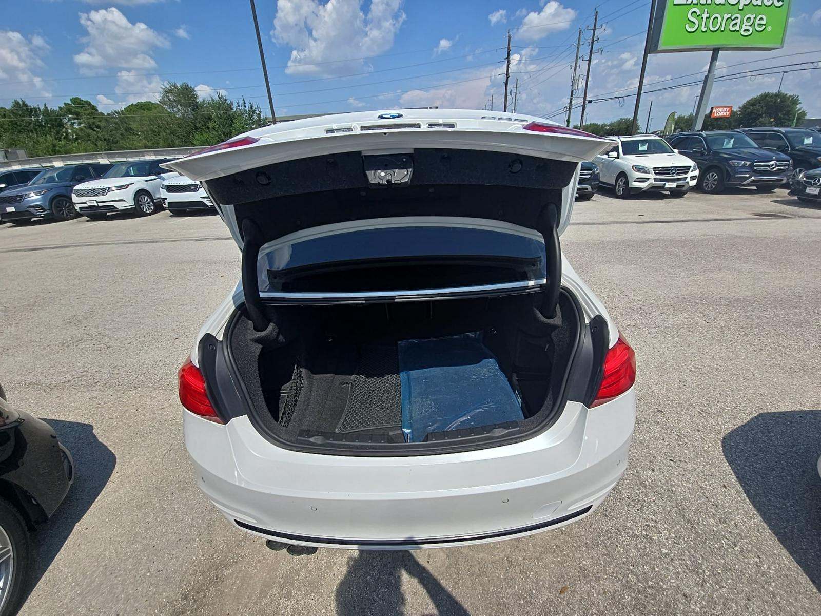 2017 BMW 3 Series 330i RWD