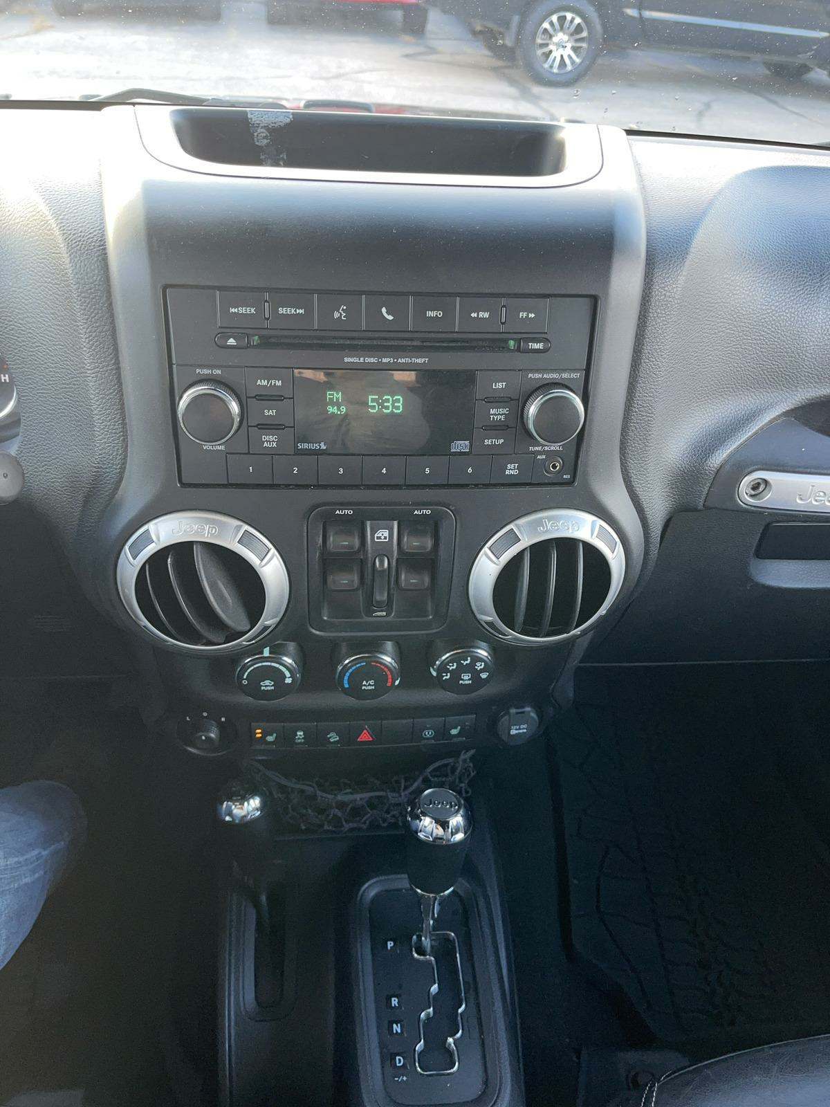 2013 Jeep Wrangler Freedom Edition AWD