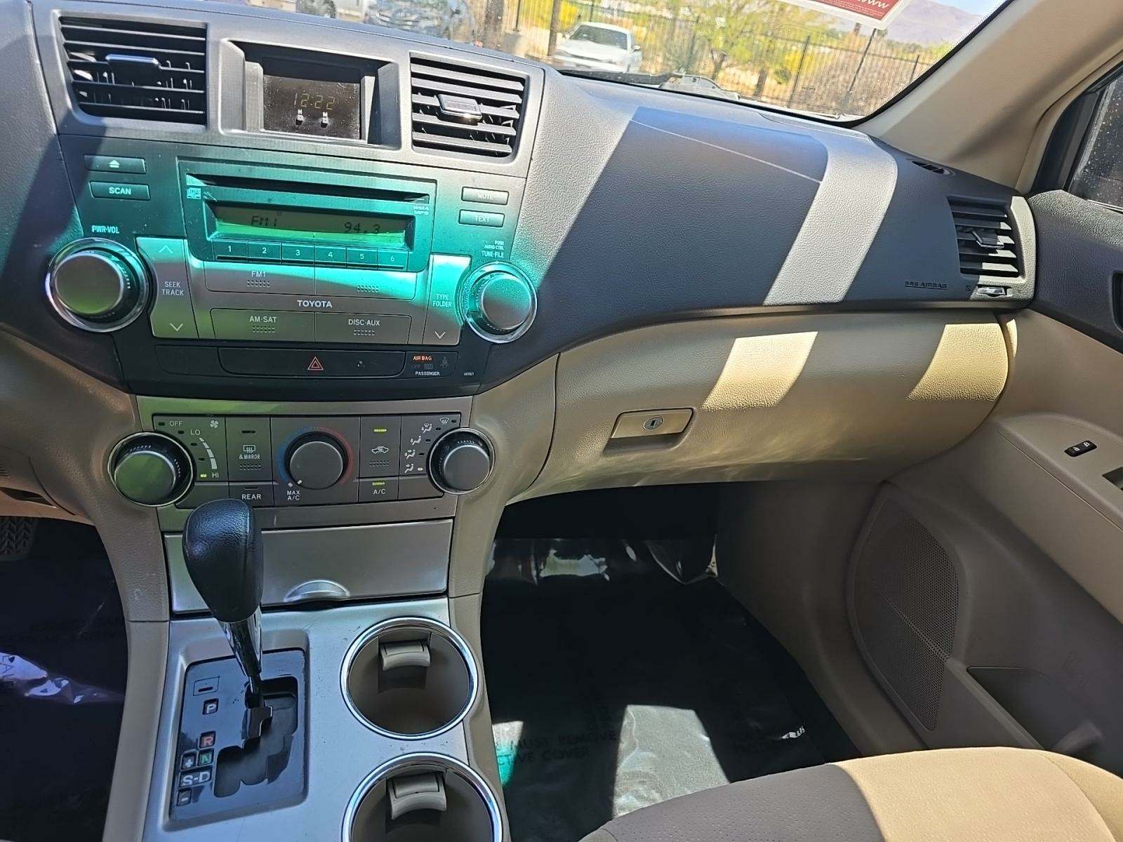 2012 Toyota Highlander Base FWD