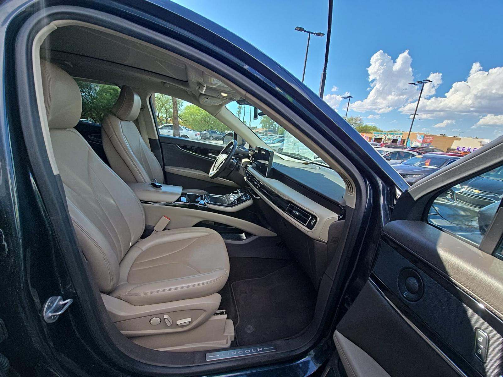 2022 Lincoln Nautilus Reserve AWD