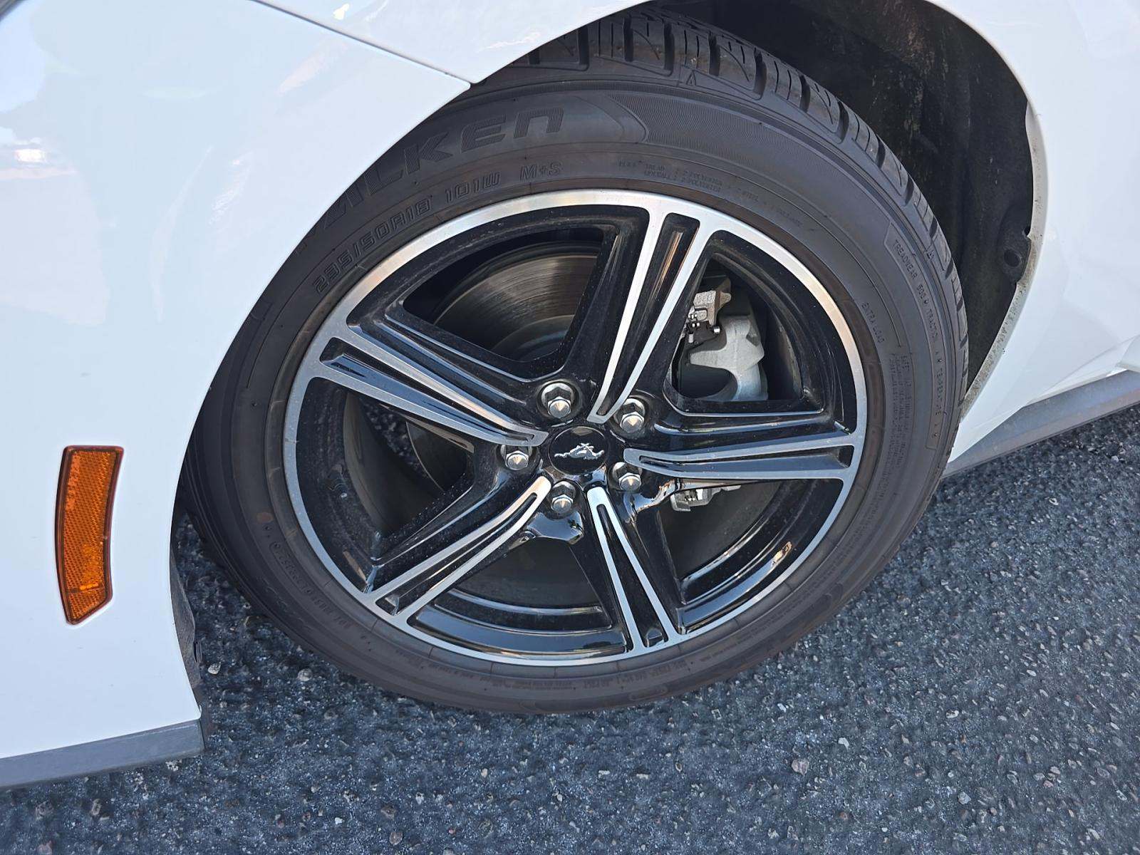 2024 Ford Mustang EcoBoost RWD