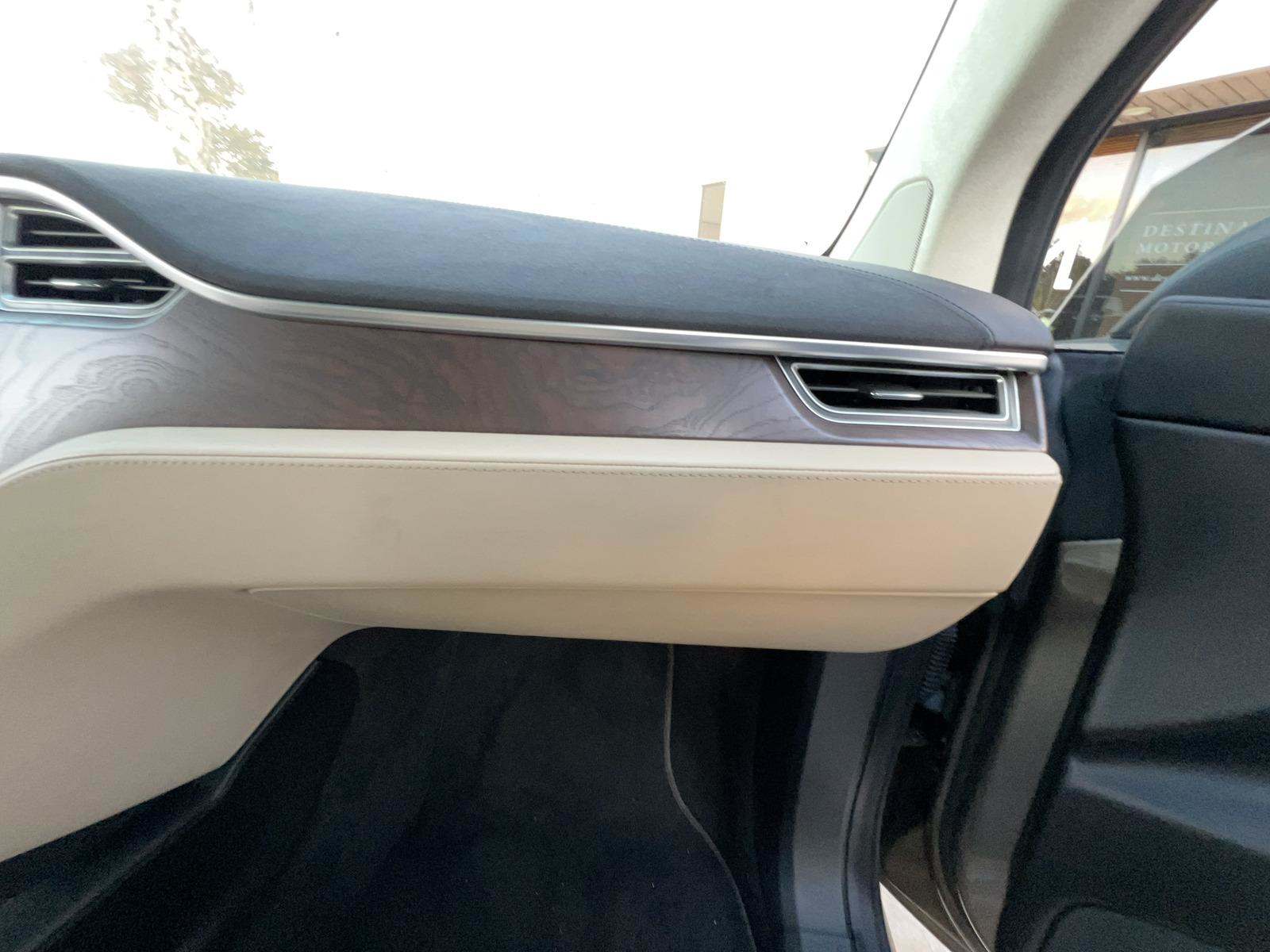 2016 Tesla Model X 90D AWD