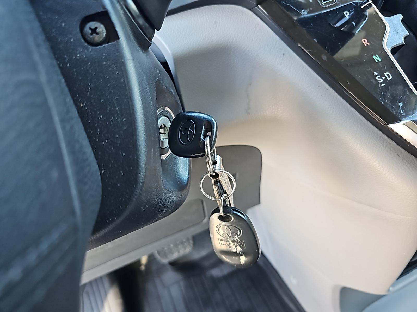 2018 Toyota Sienna LE FWD