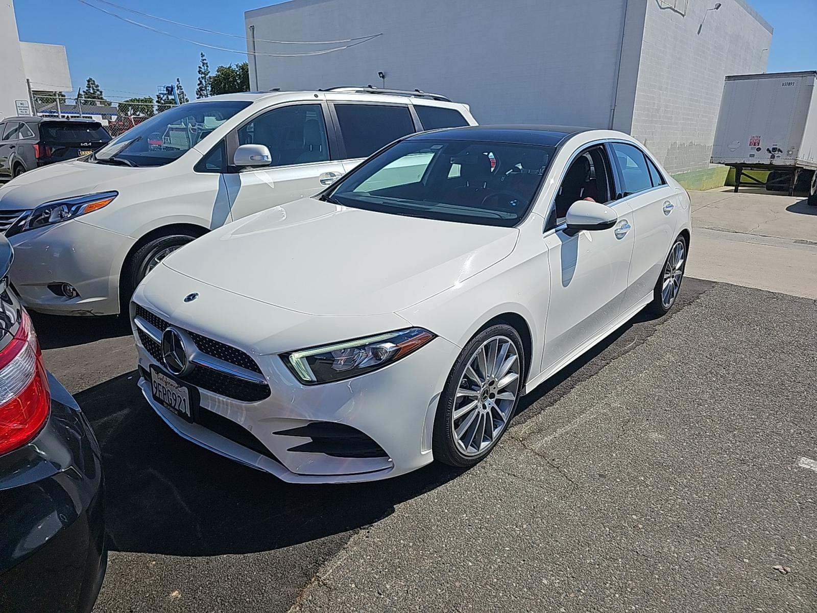 2022 Mercedes-Benz A 220