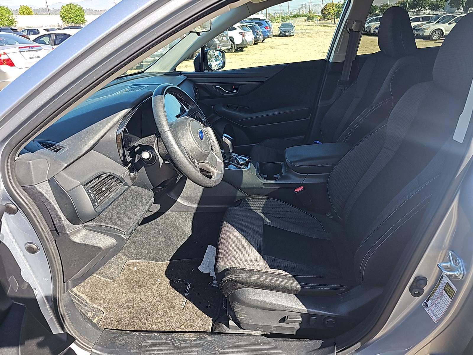 2022 Subaru Outback Premium AWD