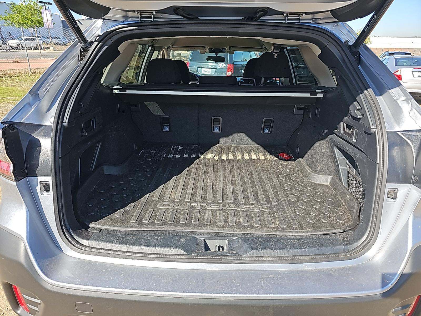 2022 Subaru Outback Premium AWD