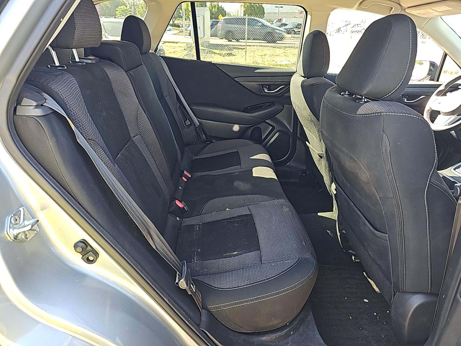 2022 Subaru Outback Premium AWD